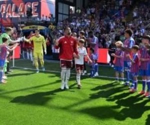 ممر شرفى لأرسنال بطل الدورى الإنجليزى قبل مواجهة كريستال بالاس