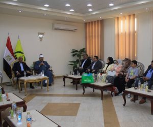 محافظ شمال سيناء يستقبل الأهالي والمشايخ والقيادات الشعبية للتهنئة بعيد الأضحى المبارك