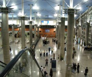 حريق فى مبنى إدارى بمطار الإمام الخمينى فى طهران