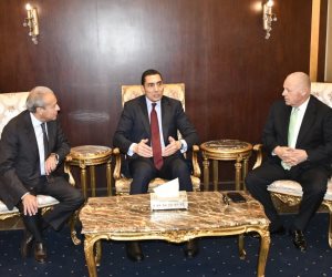 وزير الشباب والرياضة يدعم الفراعنة من مدرجات استاد القاهرة قبل مونديال 2026
