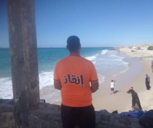 فرق الإنقاذ بمديرية الشباب والرياضة تواصل تأمين شواطئ العريش لحماية المواطنين.. اعرف التفاصيل (صور)   