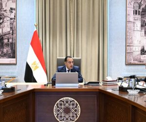 رئيس الوزراء يبحث مقترح إنشاء مركز توزيع لوجيستي عالمي بـ "اقتصادية قناة السويس"