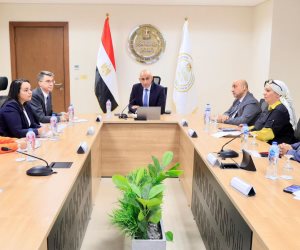 وزير التربية والتعليم يبحث مع وفد البنك الدولي سبل تعزيز التعاون المشترك