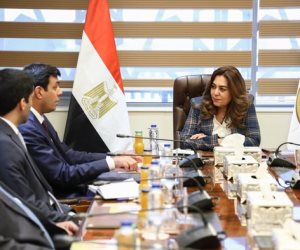 وزيرة التنمية المحلية والبيئة تبحث مع الأمين العام لمنظمة المدن العربية تبادل الخبرات والتعاون المشترك