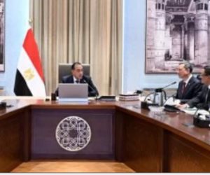 رئيس الوزراء يلتقي رئيس شركة الصين لهندسة الطاقة لبحث التعاون المشترك