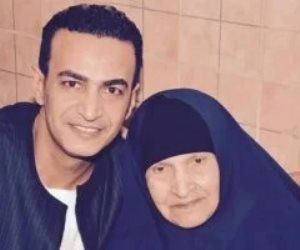 سمسم شهاب يعلن وفاة والدته : ماتت من حملتنى وآخر من رحمتني