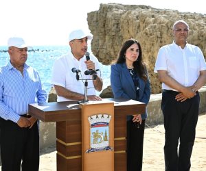رئيس الوزراء: مشروع تطوير شرق الإسكندرية أو "أبوقير الجديدة" معجزة حقيقية يتم تنفيذها في صمت دون الحديث عنها كثيراً