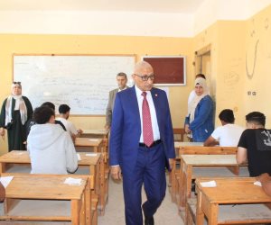 "مجاور" يتفقد لجان امتحانات الثانوية الصناعية بمدرسة الشهيد محمد سمير شراب  بالعريش