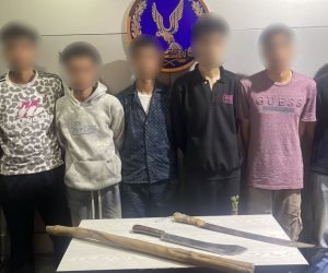 كشف ملابسات قيام أشخاص بحمل أسلحة بيضاء لترويع المواطنين بأحد الشوارع بالإسكندرية
