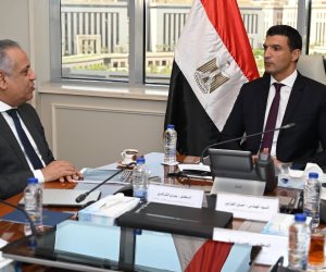 وزير الصناعة يلتقي رئيس جمعية رجال الأعمال المصريين الأفارقة لبحث سبل تعزيز التعاون الصناعي بين مصر وأفريقيا