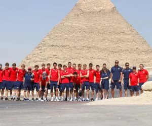منتخب شباب روسيا يزور أهرامات الجيزة خلال معسكره في القاهرة استعدادًا لمواجهتي مصر