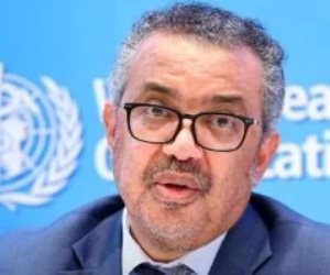 خبير بالصحة العالمية: إيبولا لا ينقل العدوى إلا بعد ظهور الأعراض