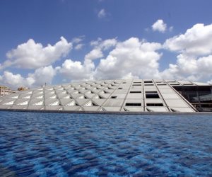 مكتبة الإسكندرية تفتتح معرضها الدولي للكتاب 6 يوليو.. وتكرّم المخرج داوود عبد السيد