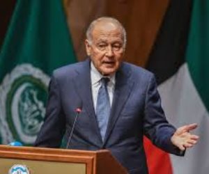  أبو الغيط  يحذر من الاعتداءات الإيرانية على أراضٍ عربية   و يعلن التضامن الكامل مع الدول المستهدفة
