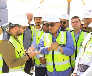 وزير الكهرباء والطاقة المتجددة في زيارة ميدانية إلى مجمع بنبان للطاقة الشمسية 