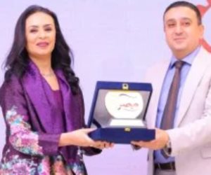 وزيرة التضامن تكرم صناع الخير عضو التحالف الوطني لجهودها في مبادرة «فرحة مصر»