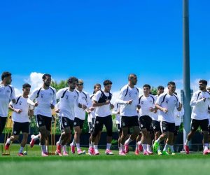 منتخب مصر يخوض مرانه على ملعب جامعة جونزاجا استعدادًا لمواجهة نيوزيلندا