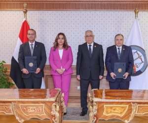 النائب العام يشهد تسليم اثنتين وخمسين قطعة أرض لوزارة التنمية المحلية بعد إخلائها من المركبات المتحفظ عليها