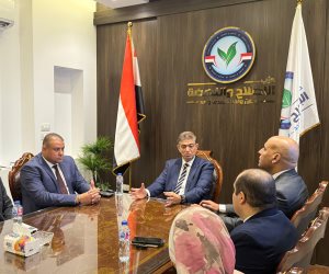 لجنة الشؤون البرلمانية والتشريعية تناقش مشروع خطة التنمية الاقتصادية والاجتماعية بحضور رئيس الحزب