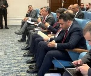 الحكومة لـ"النواب": أحد المحذوفين من بطاقات التموين يمتلك "لامبورجينى"