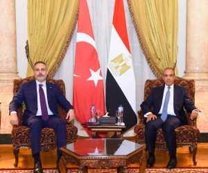 وزير الخارجية يلتقى نظيره التركي على هامش اجتماع الأطراف الاقليمية الأربعة بالقاهرة