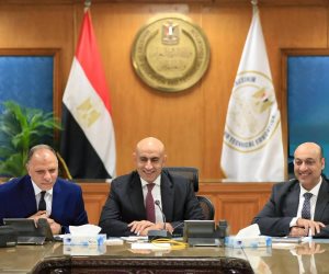 وزير التربية والتعليم يتابع انتظام أول أيام امتحانات الثانوية العامة من غرفة العمليات المركزية بالوزارة