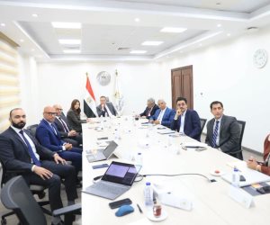 وزير التعليم العالي يبحث مع مايكروسوفت تعزيز التعاون في التحول الرقمي والذكاء الاصطناعي