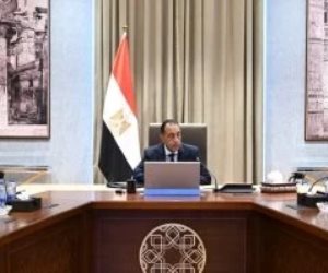 رئيس الوزراء يتابع مشروع إعادة هيكلة عدد من وحدات الجهاز الإدارى للدولة