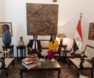 وزيرة الثقافة تبحث مع رئيس اتحاد الناشرين المصريين سبل دعم صناعة النشر