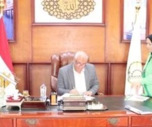 محافظ مطروح يعتمد نتيجة الشهادة الإعدادية بنسبة نجاح 72.3%
