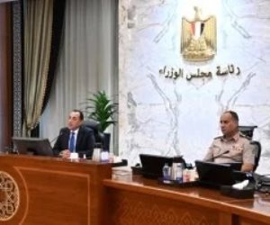 الحكومة تعلن مد قرار العمل عن بعد حتى شهر يوليو