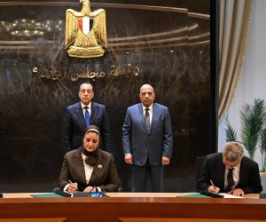 رئيس الوزراء يشهد توقيع مذكرة تفاهم لإنشاء أول مصنع لتوربينات الرياح 