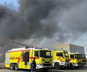 حريق في سوق السجاد قرب ميناء زايد والشرطة تتعامل مع الحادث