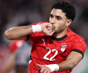 حسام حسن يدفع بـ عمر مرموش ومروان عطية فى مباراة مصر وإيران