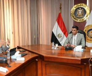 تحالف عالمى يبحث مع وزير الصناعة إنشاء مصنع كشافات وأنظمة الإضاءة الذكية