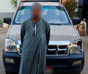 ضبط سائق صدم قائد دراجة نارية وفر هاربًا في الأقصر