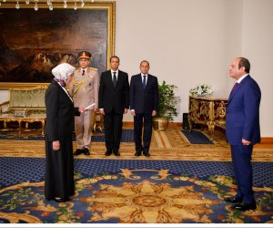 المستشارة هدى عيسى تؤدي اليمين أمام الرئيس السيسي رئيسًا لهيئة النيابة الإدارية خلفًا للمستشار محمد الشناوي
