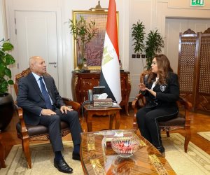 وزيرة التنمية المحلية والبيئة تبحث مع محافظ القاهرة تطوير منظومة الإدارة المتكاملة للمخلفات بالقاهرة