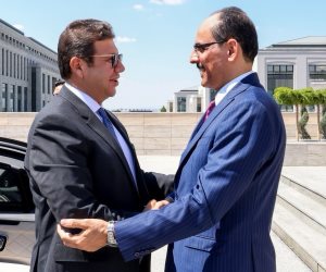 رئيس المخابرات العامة ورئيس الاستخبارات التركية يتفقان على تكثيف الجهود للوصول إلى تسوية شاملة للازمات بالمنطقة