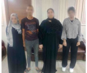 أمن الدقهلية يضبط شخص و3 سيدات لتعديهم على سيدة ونجلها