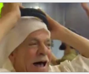 قلع عقاله من كتر الفرحة.. مسن سوري يحتفل بفوز مصر على أستراليا.. فيديو