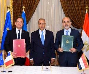 وزير الخارجية يشهد مراسم التوقيع على إعلان النوايا للتعاون في مجال الهجرة بين مصر وفرنسا
