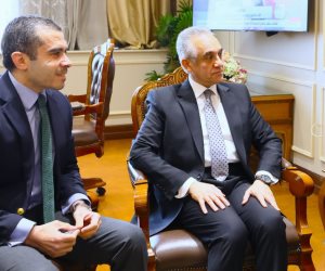 وزير العدل يستقبل سفير جمهورية فرنسا بالقاهرة لبحث أفق التعاون القضائي المشترك