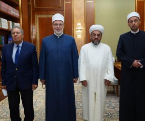 «الضويني» يلتقي مفتي أوزبكستان ويؤكدان عمق العلاقات الأزهرية الأوزباكستانية