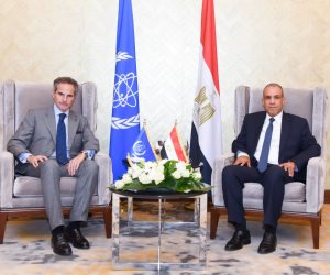 وزير الخارجية يلتقي المدير العام للوكالة الدولية للطاقة الذرية بمدينة العلمين