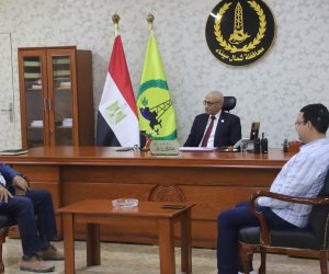 محافظ شمال سيناء يستقبل رئيس جهاز تعمير سيناء لمتابعة موقف مشروعات تنموية ببئر العبد والحسنة (صور) 