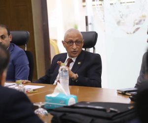 محافظ شمال سيناء يشهد مؤتمر تنظيم وضوابط استخدام شواطيء العريش.. اعرف التفاصيل (صور) 
