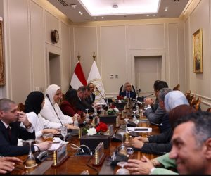 وزير العدل يلتقي عدداً من أعضاء مجلسي النواب والشيوخ