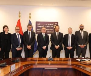 وزير الاتصالات يبحث مع مسؤولي البنك الدولي تعزيز الشراكة في مجالات التحول الرقمي والذكاء الاصطناعي 