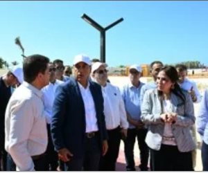 مدبولي يتفقد مشروع الممشى السياحى الرابط بين مارينا 5 ومارينا 7